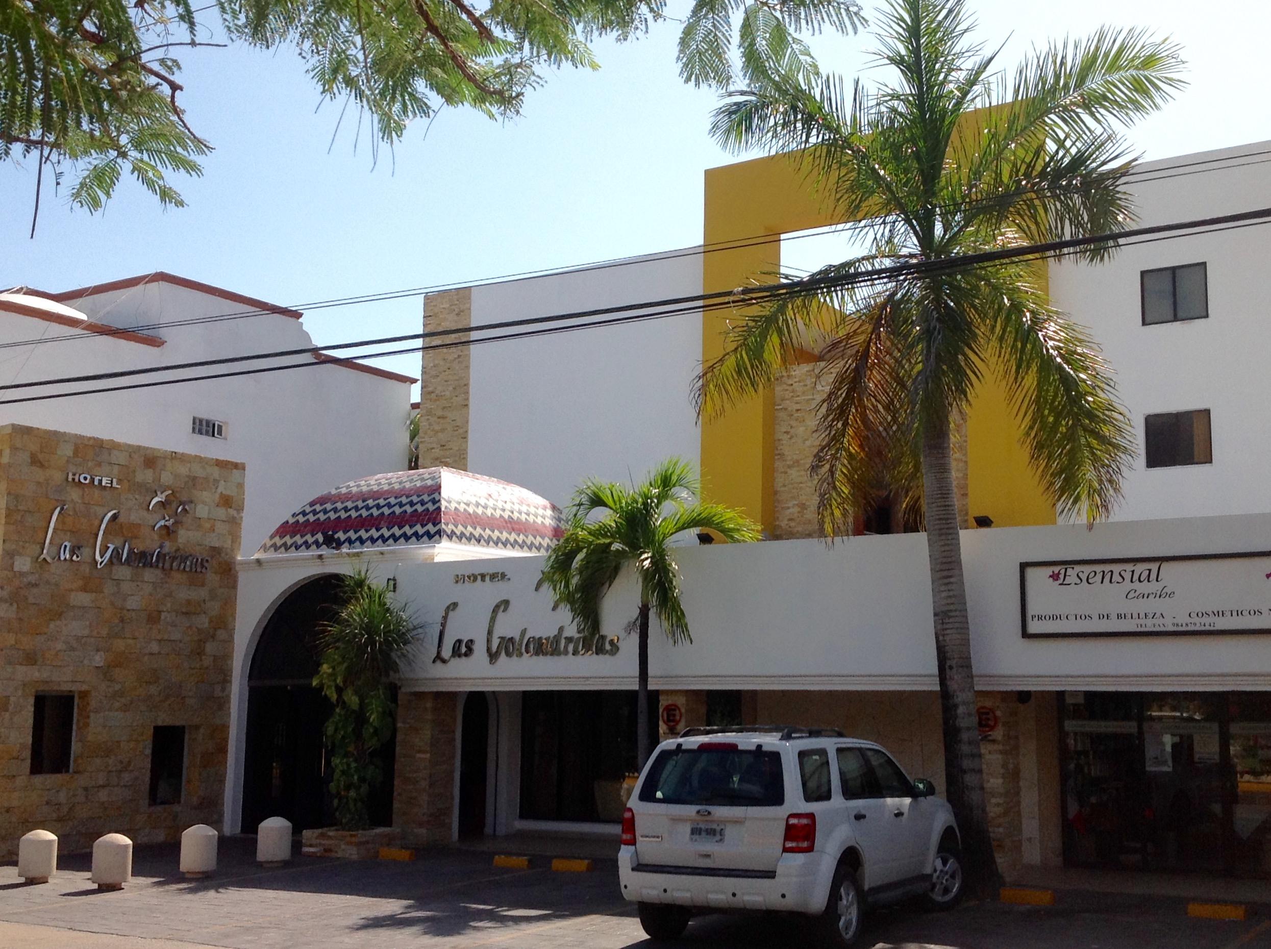 Hotel Las Golondrinas Playa del Carmen Exterior photo