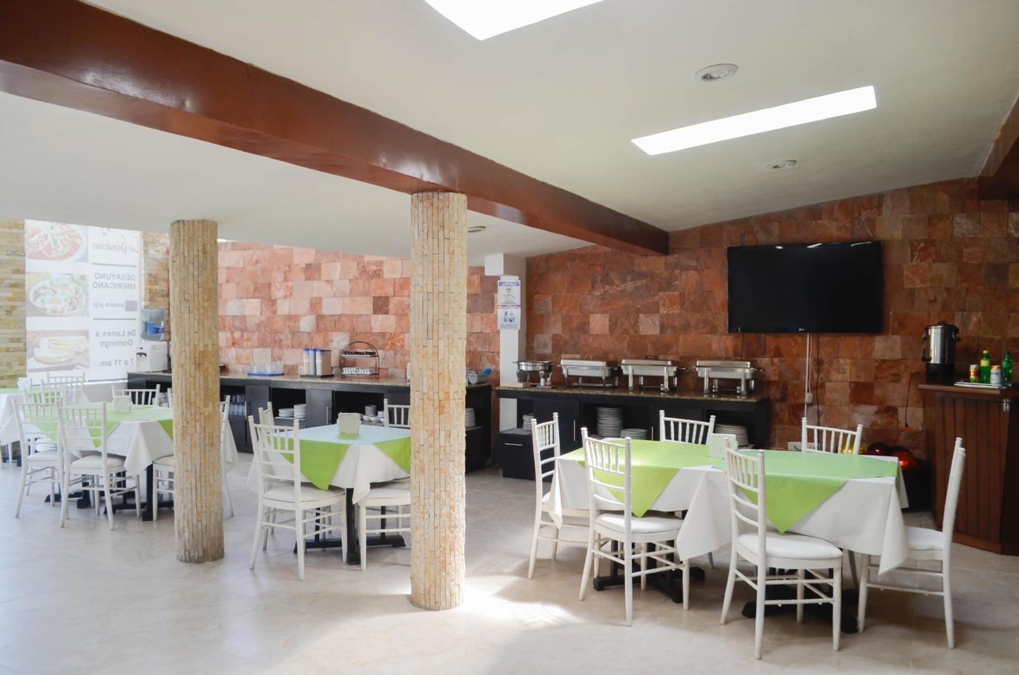 Hotel Las Golondrinas Playa del Carmen Exterior photo